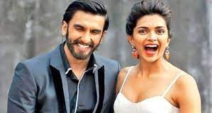 Deepika Padukone and Ranveer Singh steal the show at Shankar Mahadevan's US concert. 